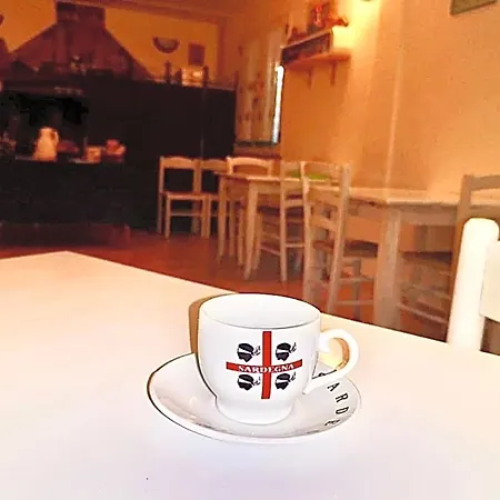 Lägenhet L'oasi Di Chia