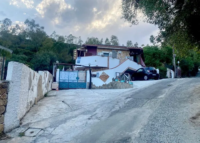 Oda ve Kahvaltı L'oasi Di Chia